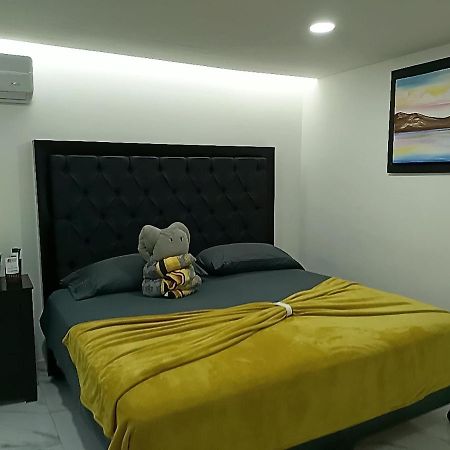 Sunset Suites Mazatlán Exterior foto